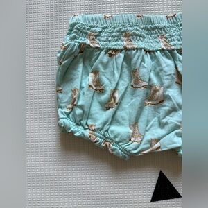 Kate Quinn|Baby girl pastel shorts in bamboo-Ice Skating Print,super soft•12-18M